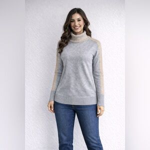 BYLYSE Beige and Gray Turtleneck Sweater